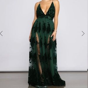 Formal/ special occasion dress to die for!